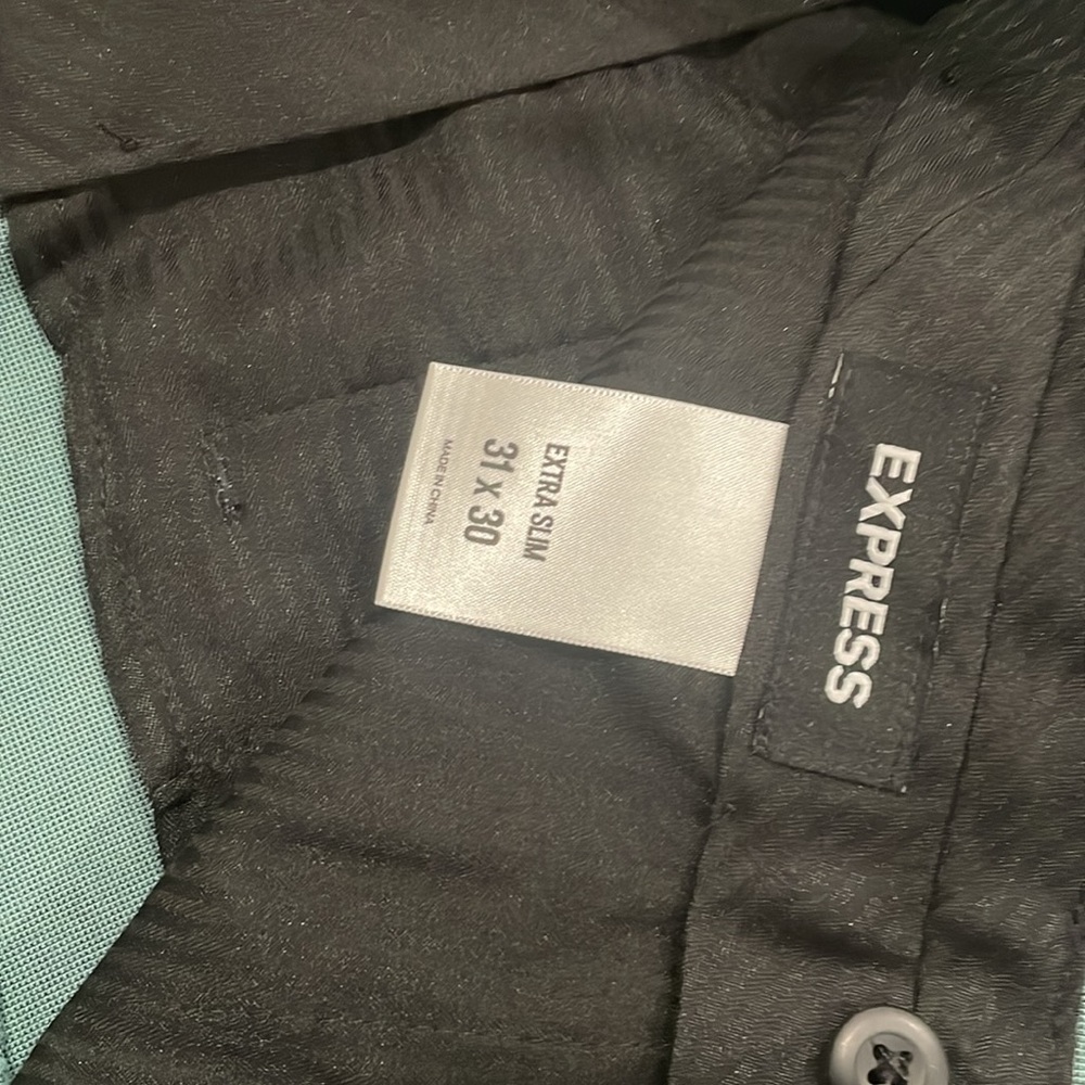 Express Suit - Picture 6 of 6